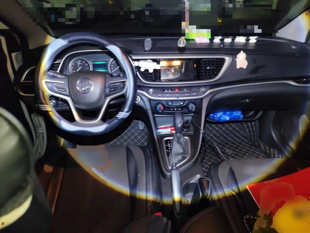 Buick GT 2021 Revised Version 1.3T Automatic Mild Hybrid Elite Edition — миниатюра 9