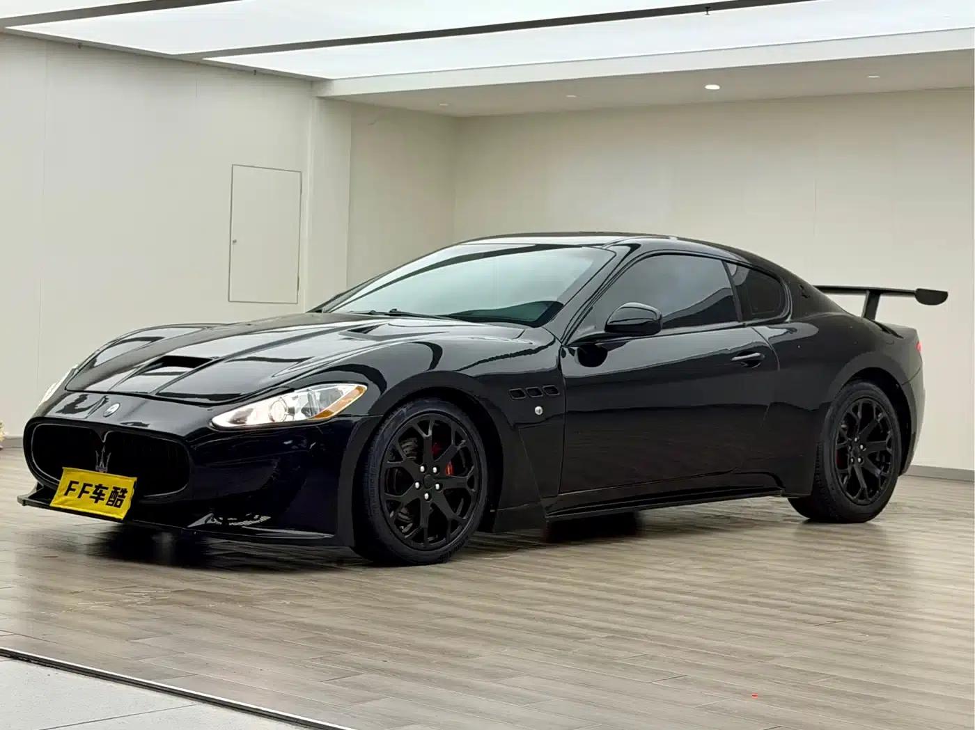 2013 GranTurismo 4.2L V8 — миниатюра 1
