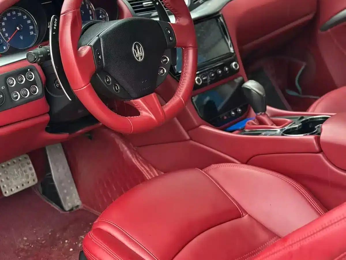 GranTurismo 2013 4.7L Sport Automatic — миниатюра 3