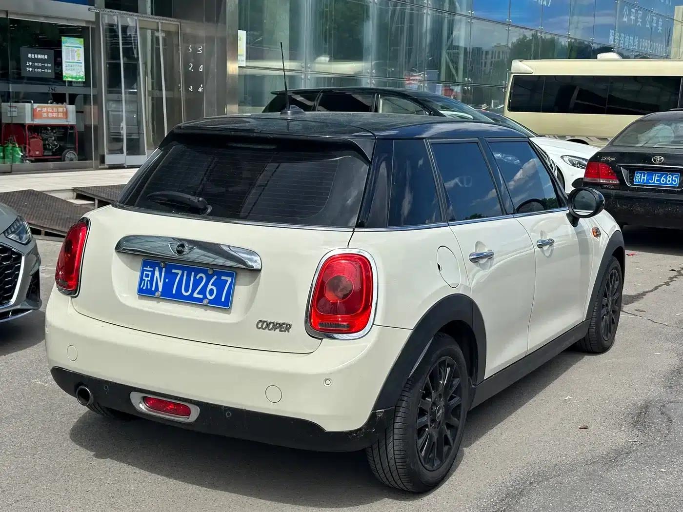 2016 MINI 1.5T COOPER 5-door version — миниатюра 6