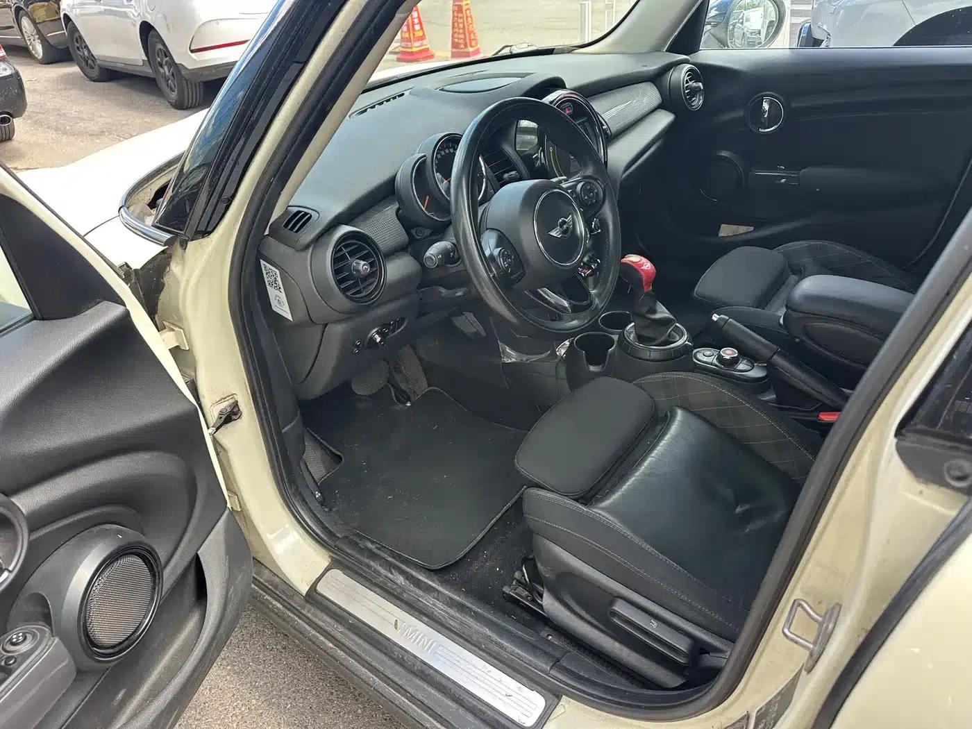 2016 MINI 1.5T COOPER 5-door version — миниатюра 7