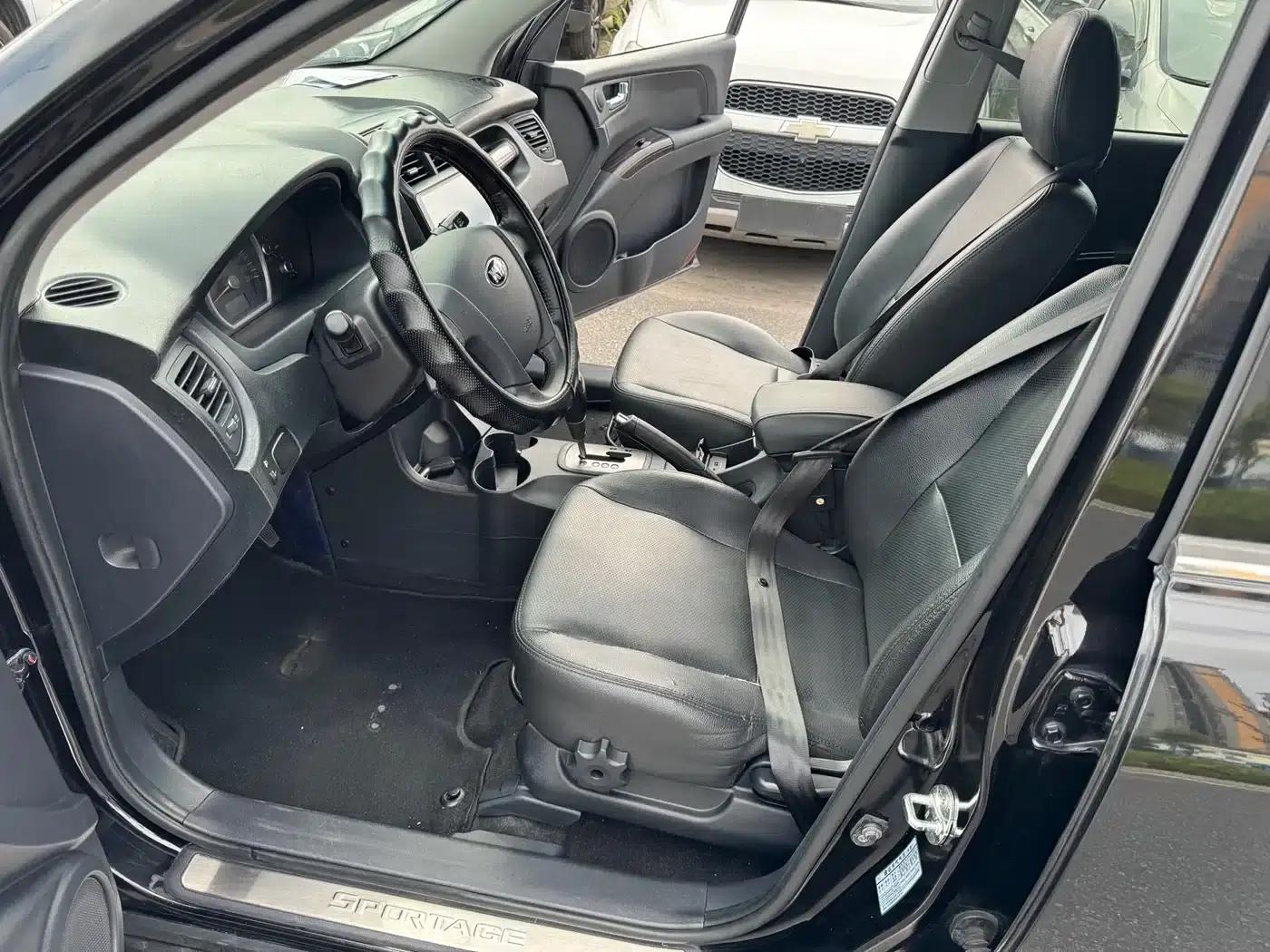 2013 Sportage 2.0L Automatic 2WD GLS — миниатюра 11