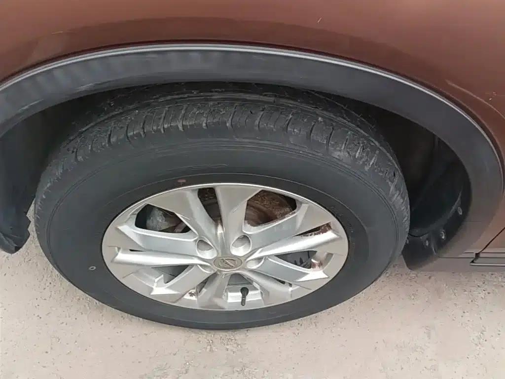 Nissan X-Trail 2014 2.0L CVT Comfort Edition 2WD — миниатюра 23