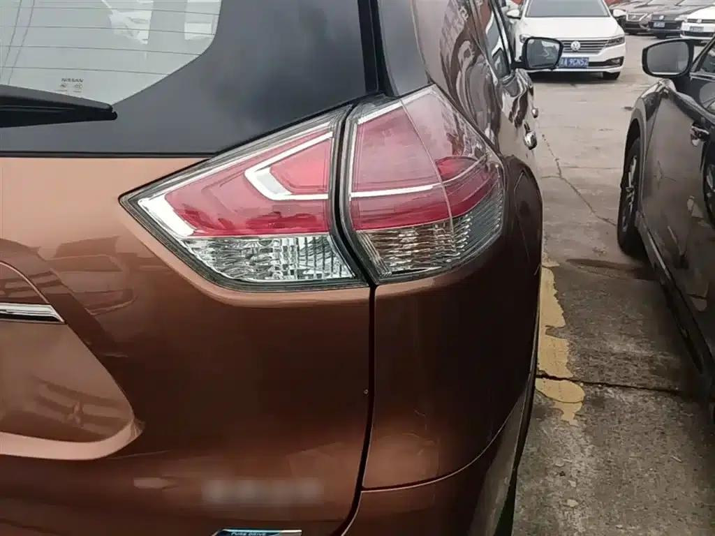 Nissan X-Trail 2014 2.0L CVT Comfort Edition 2WD — миниатюра 8