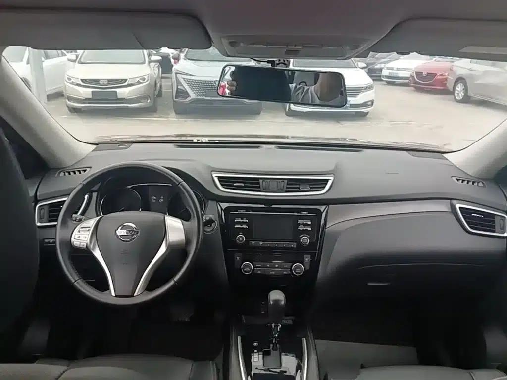 Nissan X-Trail 2014 2.0L CVT Comfort Edition 2WD — миниатюра 10