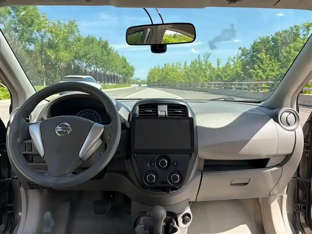 Nissan Sunny 2015 1.5XE CVT Comfort Edition — миниатюра 9