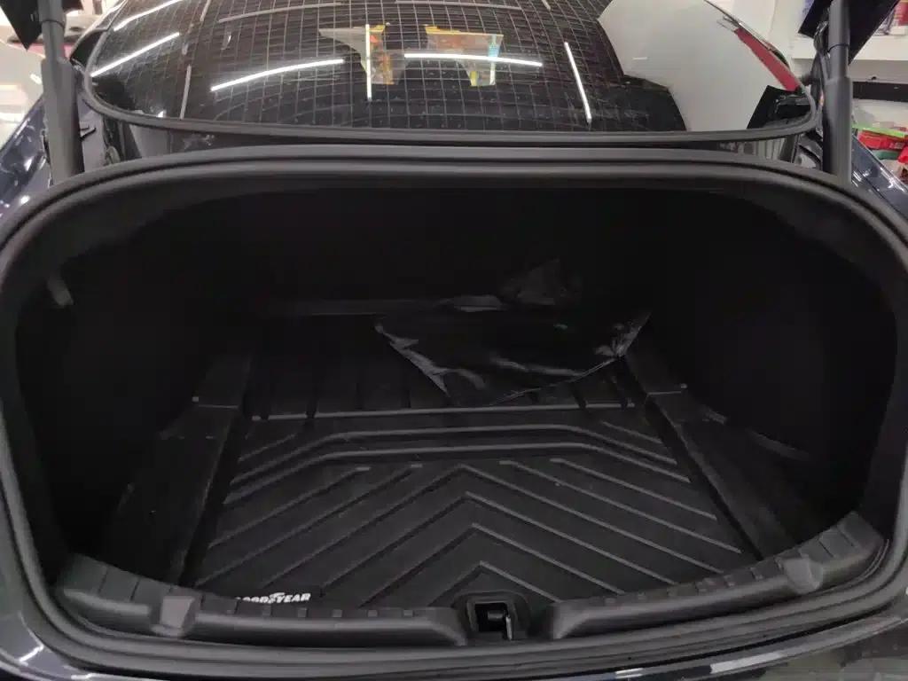 Model 3 2025 Rear-Wheel Drive — миниатюра 12