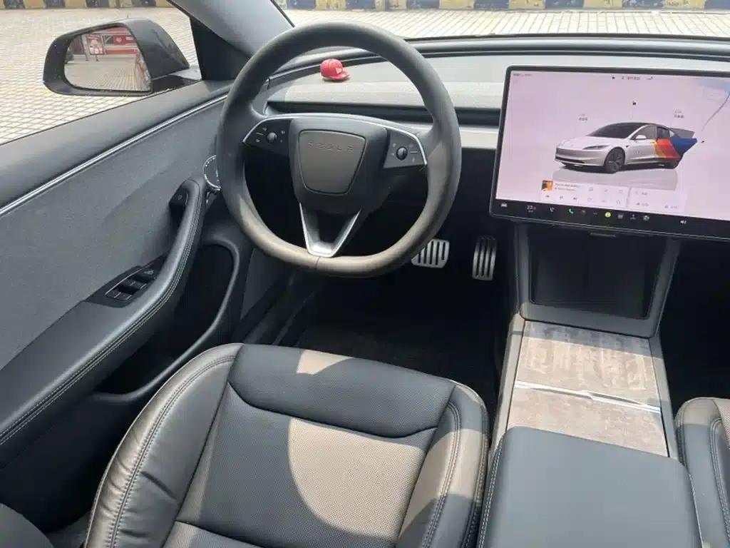 Model 3 2025 Rear-Wheel Drive — миниатюра 21