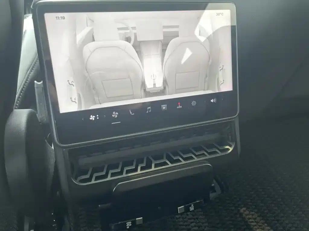 Model 3 2025 Rear-Wheel Drive — миниатюра 23