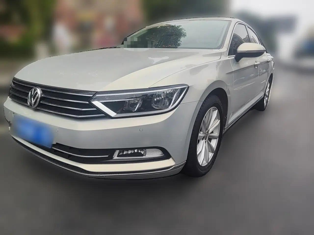 Volkswagen Magotan 2018 330TSI DSG Advanced Model — миниатюра 1