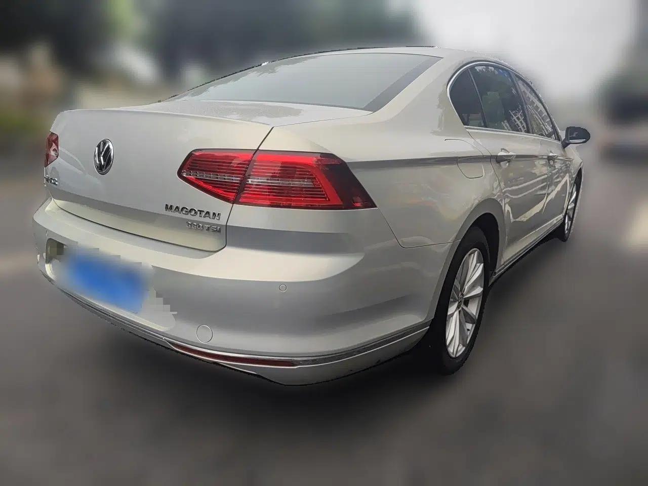 Volkswagen Magotan 2018 330TSI DSG Advanced Model — миниатюра 6