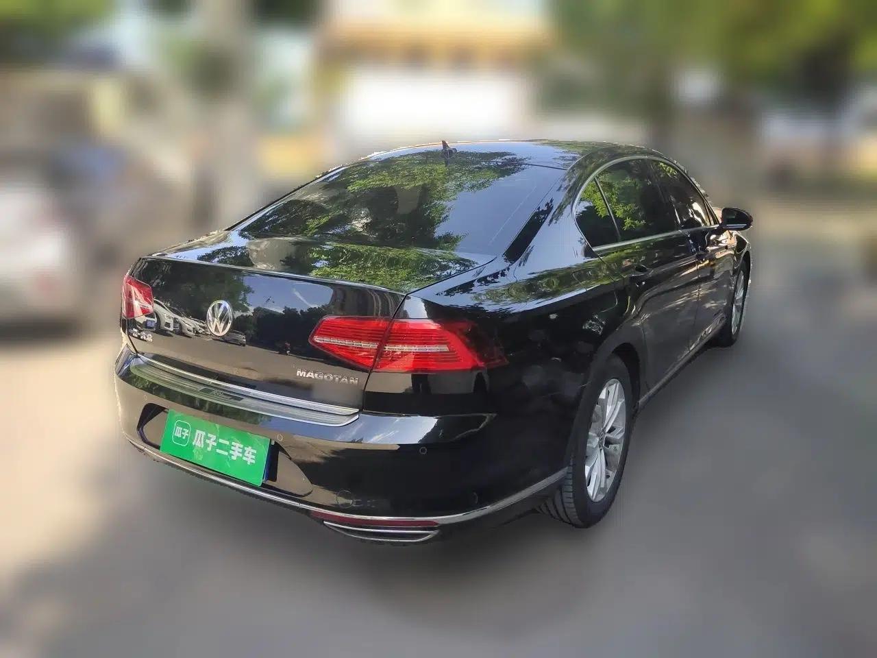 Volkswagen Magotan 2018 Facelift 330TSI DSG Luxury Model — миниатюра 6