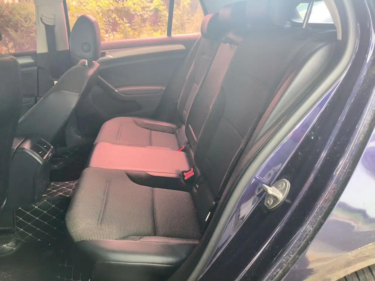 Volkswagen Golf 2018 1.6L Automatic Comfort Model — миниатюра 17