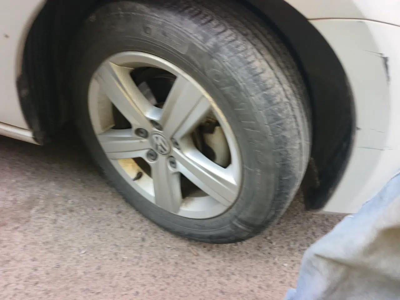 Volkswagen Golf 2017 1.6L Automatic Comfort Million-Vehicle Anniversary Edition — миниатюра 8