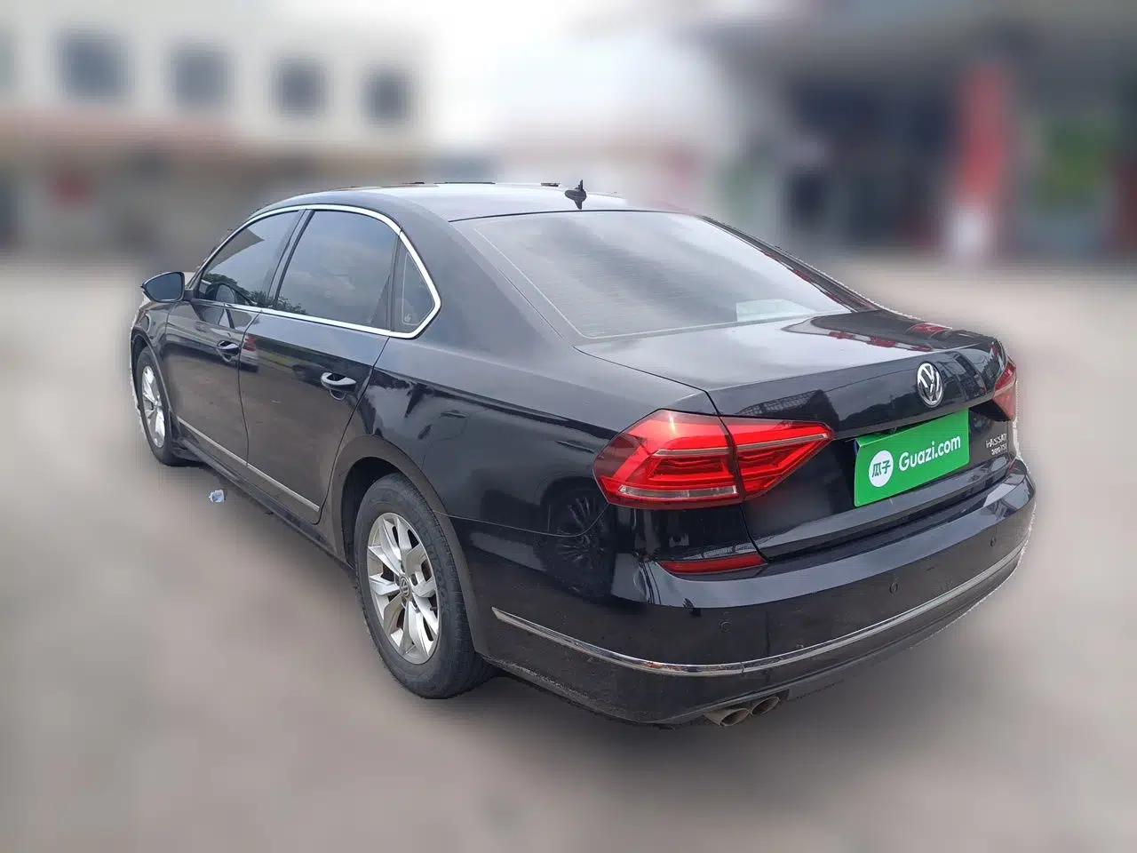 Volkswagen Passat 2017 280TSI DSG Luxury Edition — миниатюра 4
