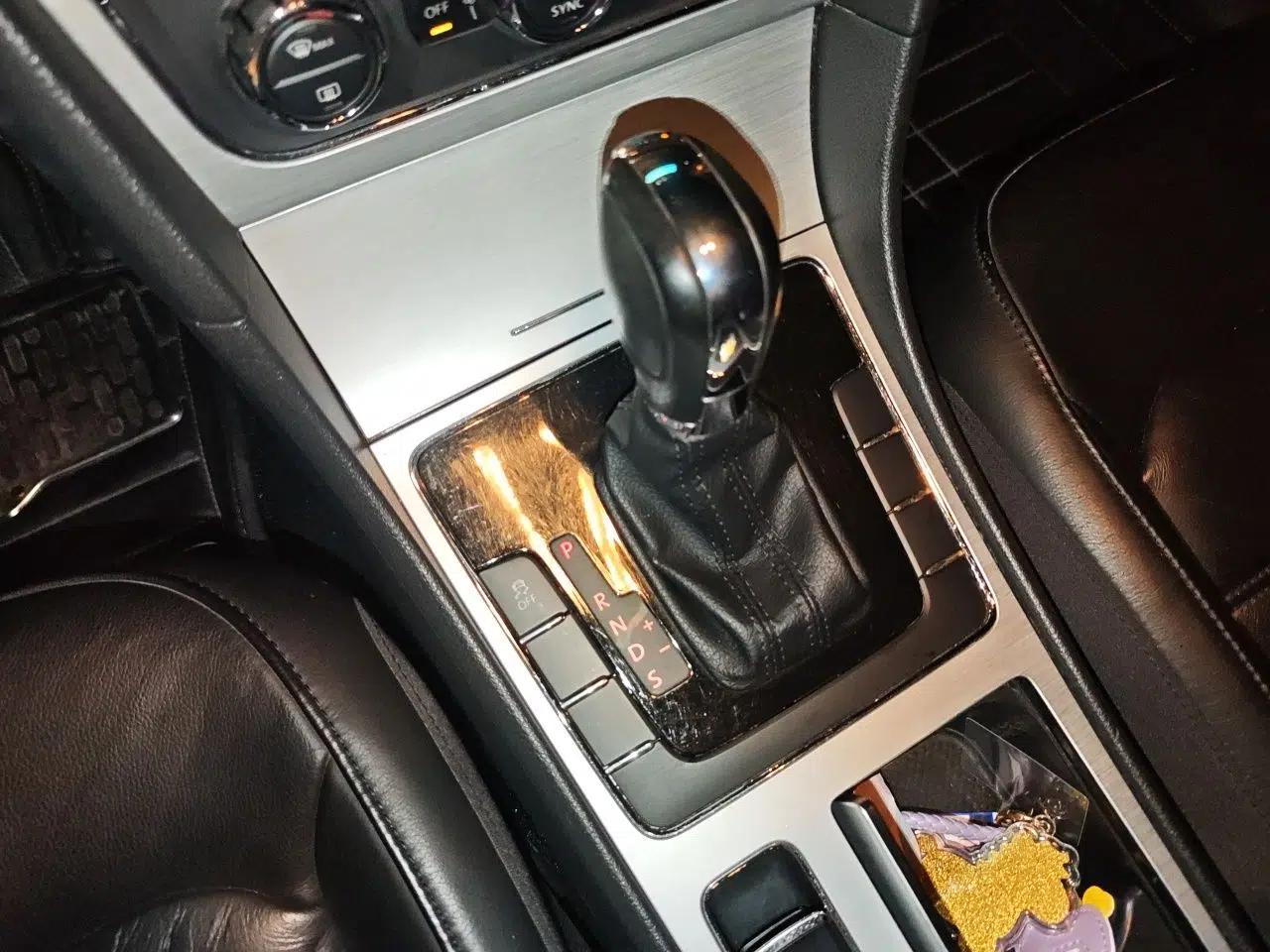 Volkswagen Passat 2011 1.8TSI Automatic Prestige Edition — миниатюра 14