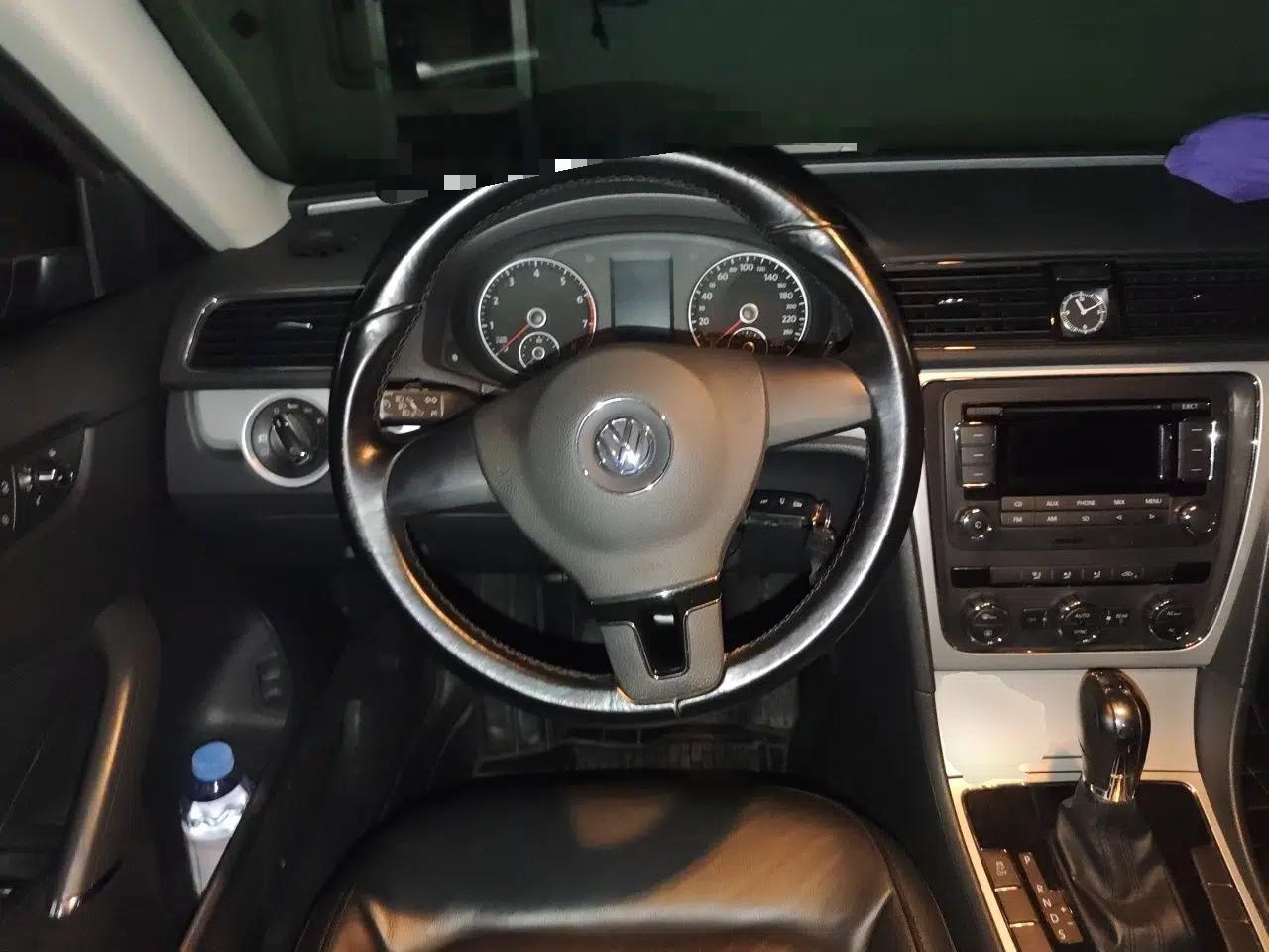 Volkswagen Passat 2011 1.8TSI Automatic Prestige Edition — миниатюра 10
