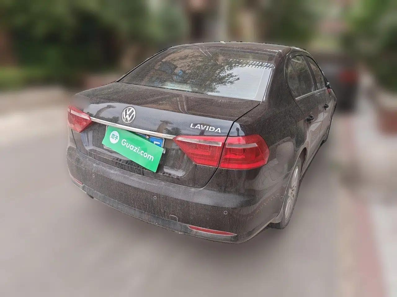 Volkswagen Lavida 2013 Restyled Classic 1.6L Manual Comfort Edition — миниатюра 6
