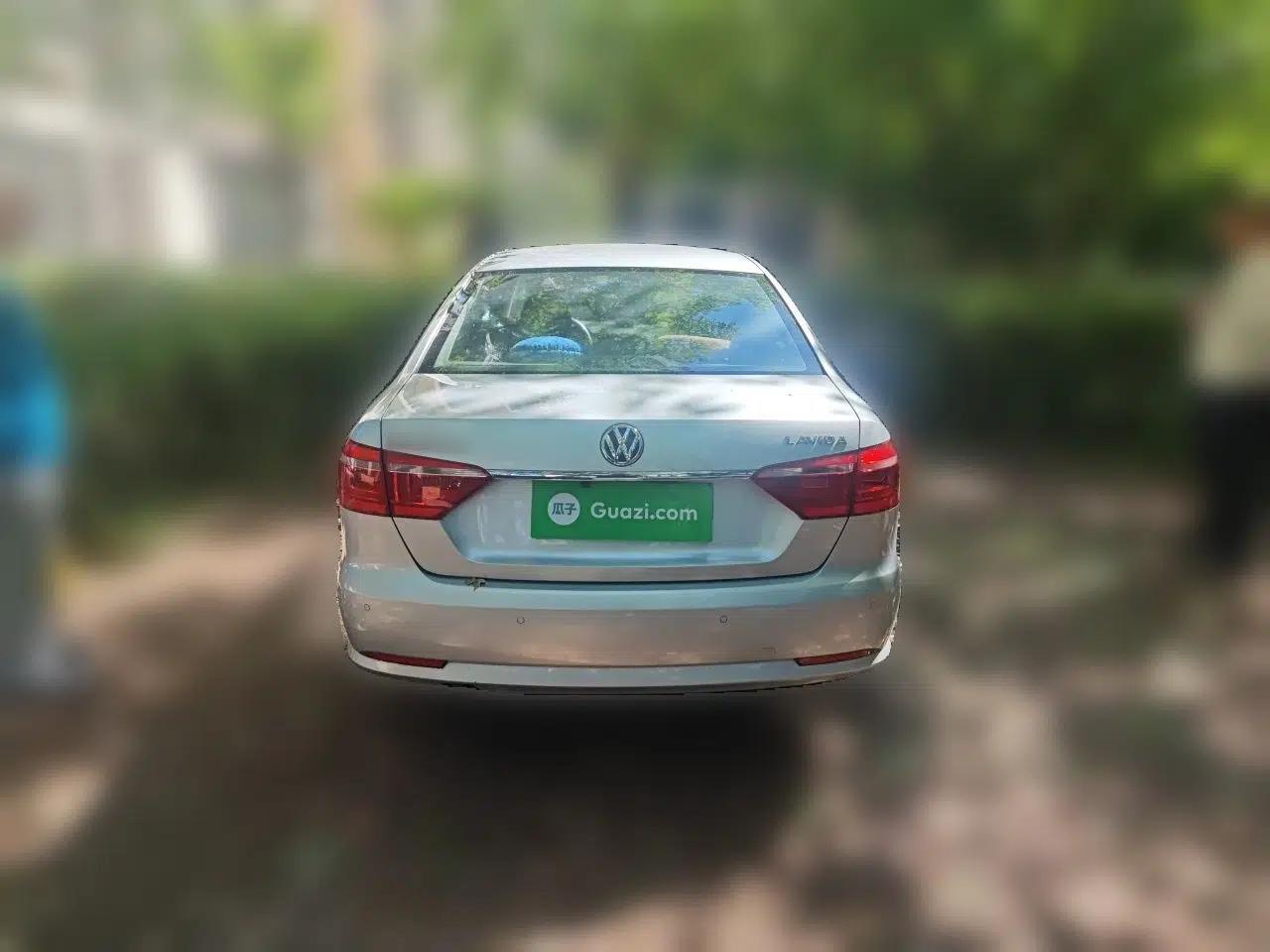 Volkswagen Lavida 2013 Restyled Classic 1.6L Automatic Comfort Edition — миниатюра 5