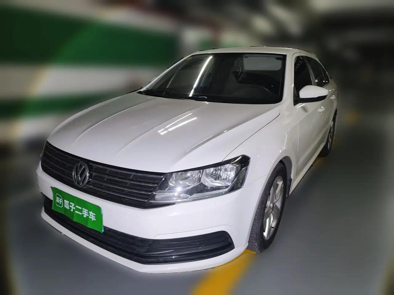 Volkswagen Lavida 2017 1.6L Automatic Fashion Edition — миниатюра 1