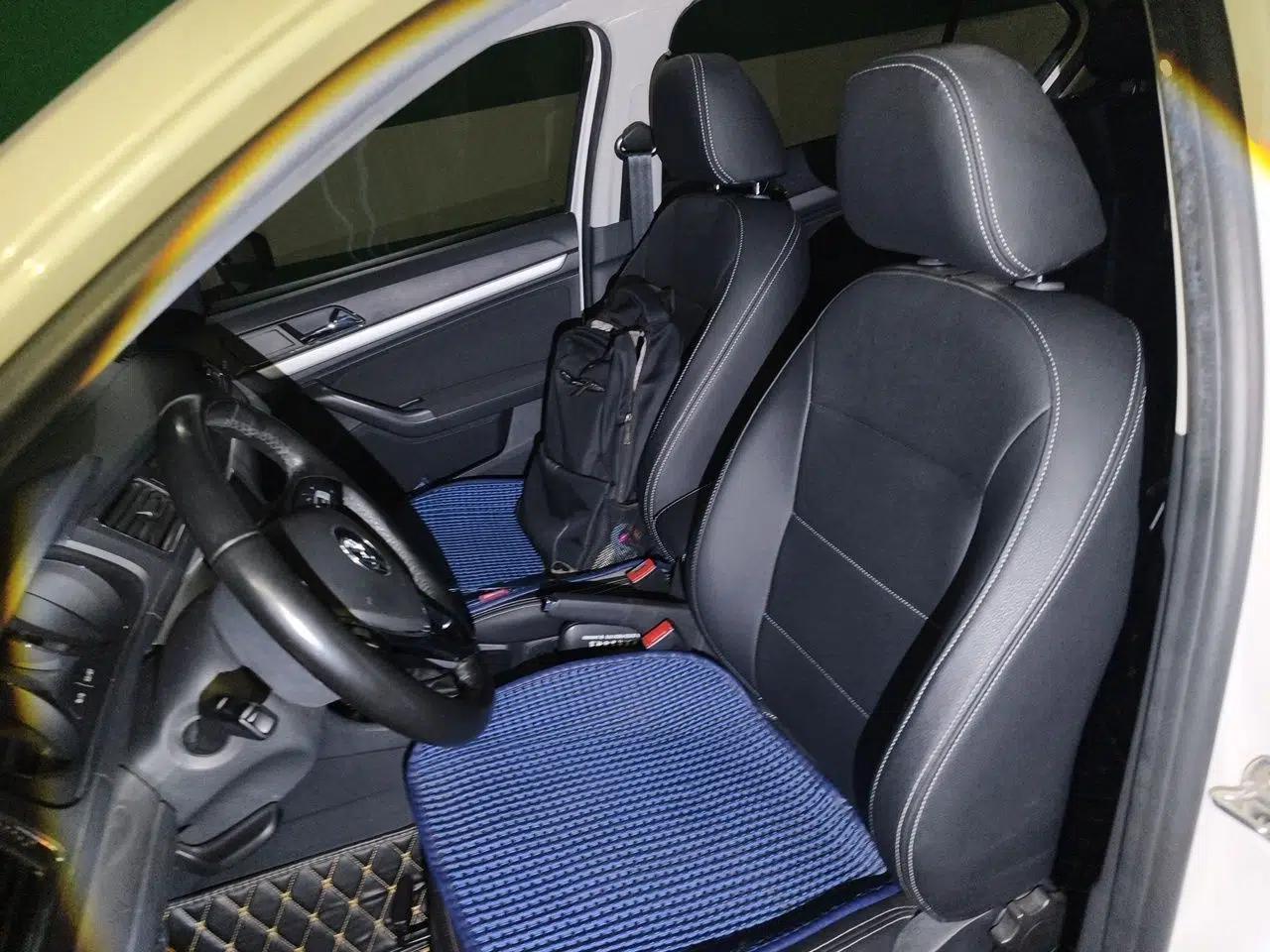 Volkswagen Lavida 2017 1.6L Automatic Fashion Edition — миниатюра 15