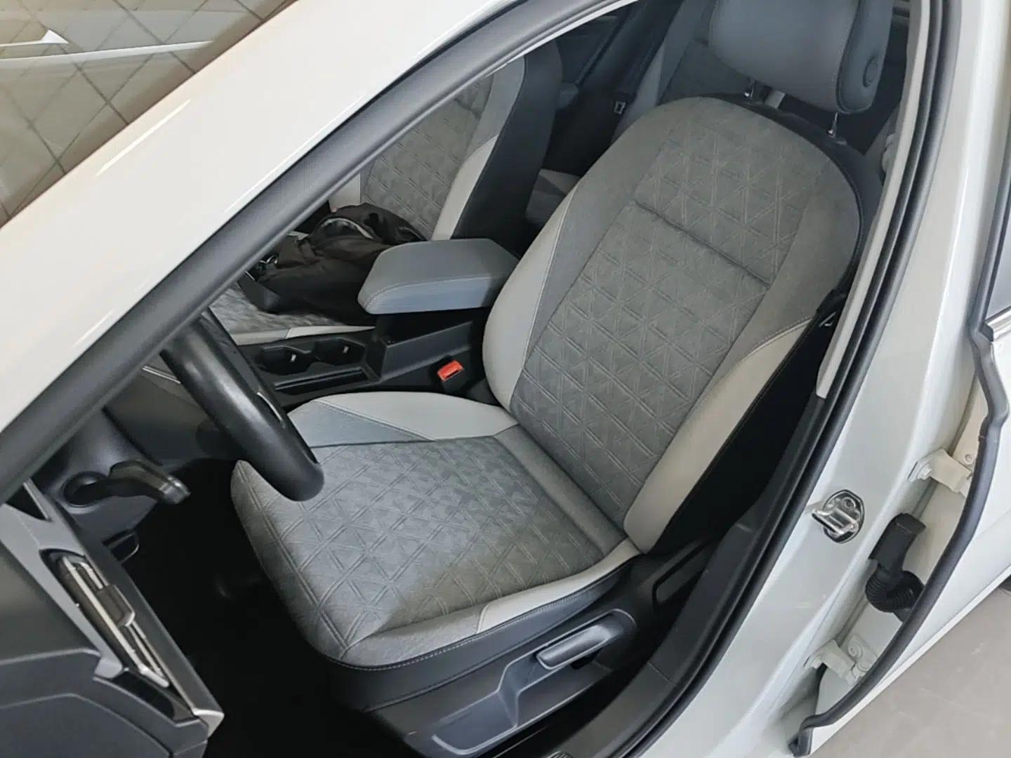 Volkswagen Lavida 2023 280TSI DSG Full-Comfort Edition — миниатюра 17