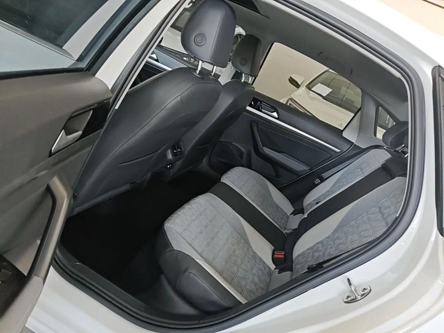 Volkswagen Lavida 2023 280TSI DSG Full-Comfort Edition — миниатюра 20