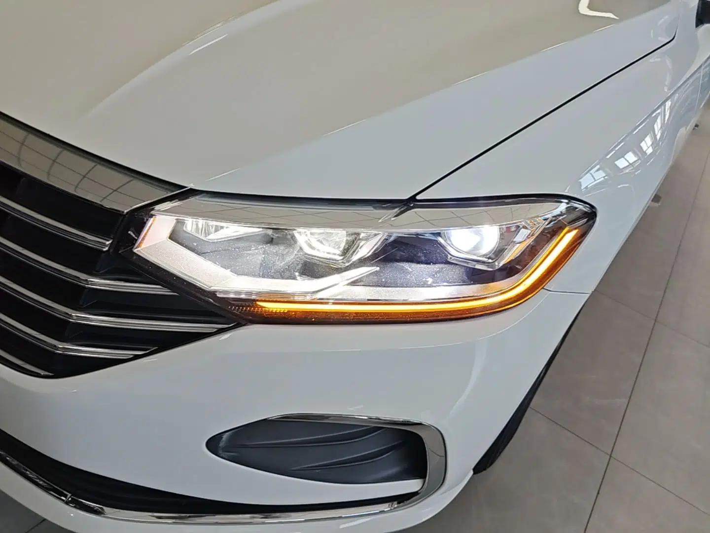 Volkswagen Lavida 2023 280TSI DSG Full-Comfort Edition — миниатюра 8
