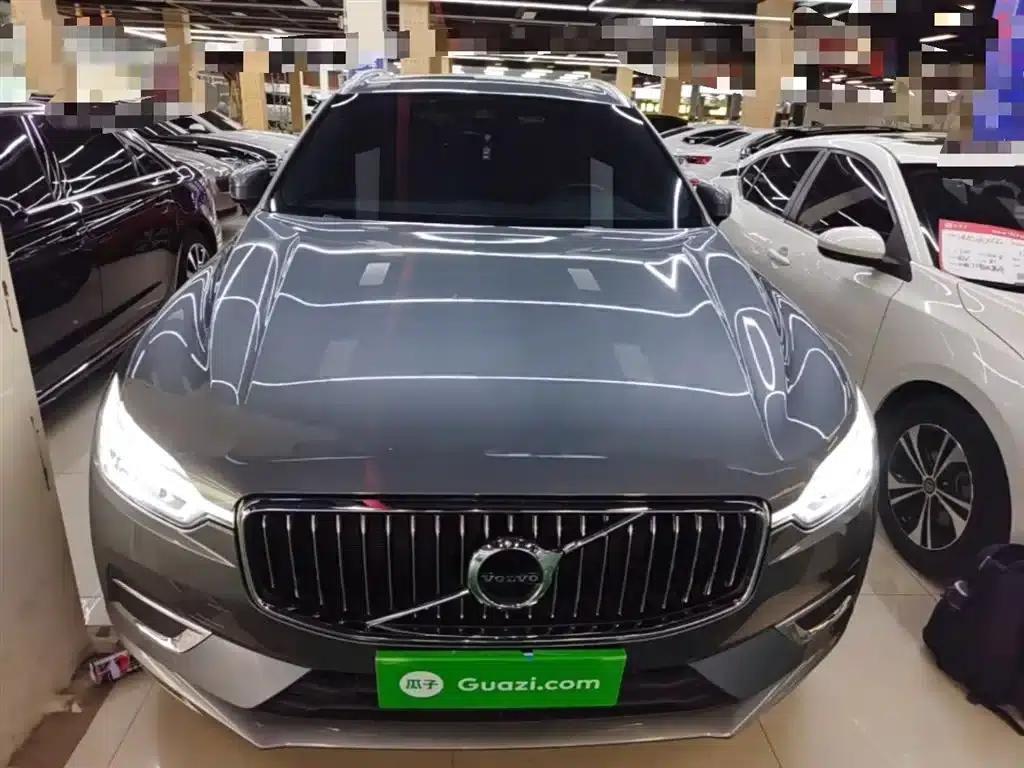 2021 Volvo XC60 T5 AWD Inscription Luxury Edition — миниатюра 3