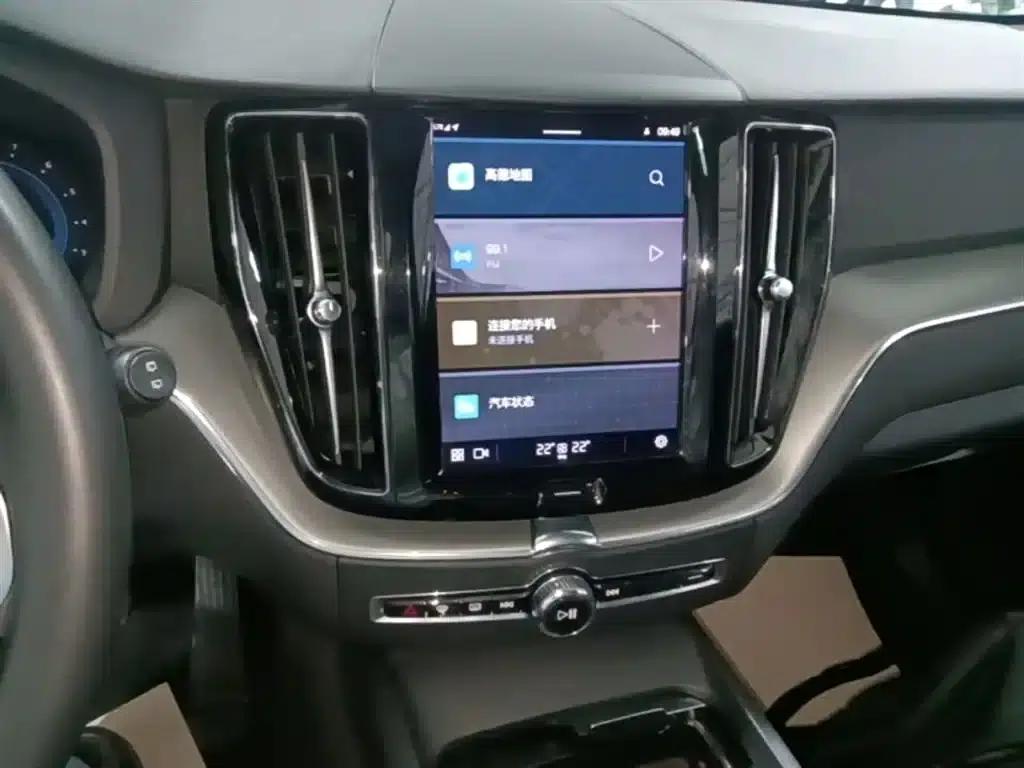 2022 Volvo XC60 B5 AWD Inscription Luxury Edition — миниатюра 13