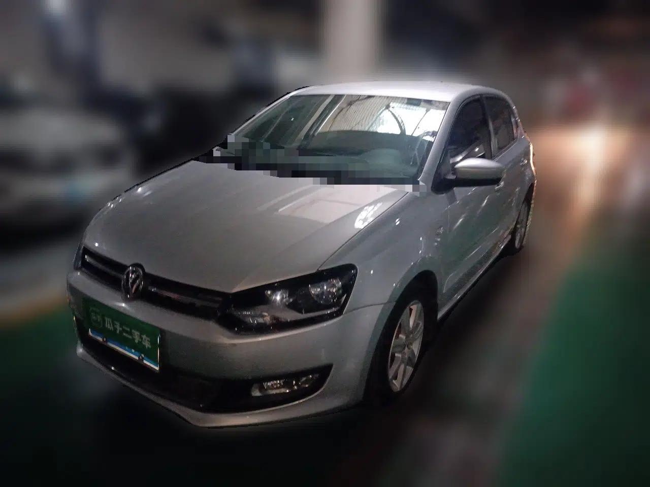 Volkswagen Polo 2013 1.4L Manual Comfort Edition — миниатюра 1