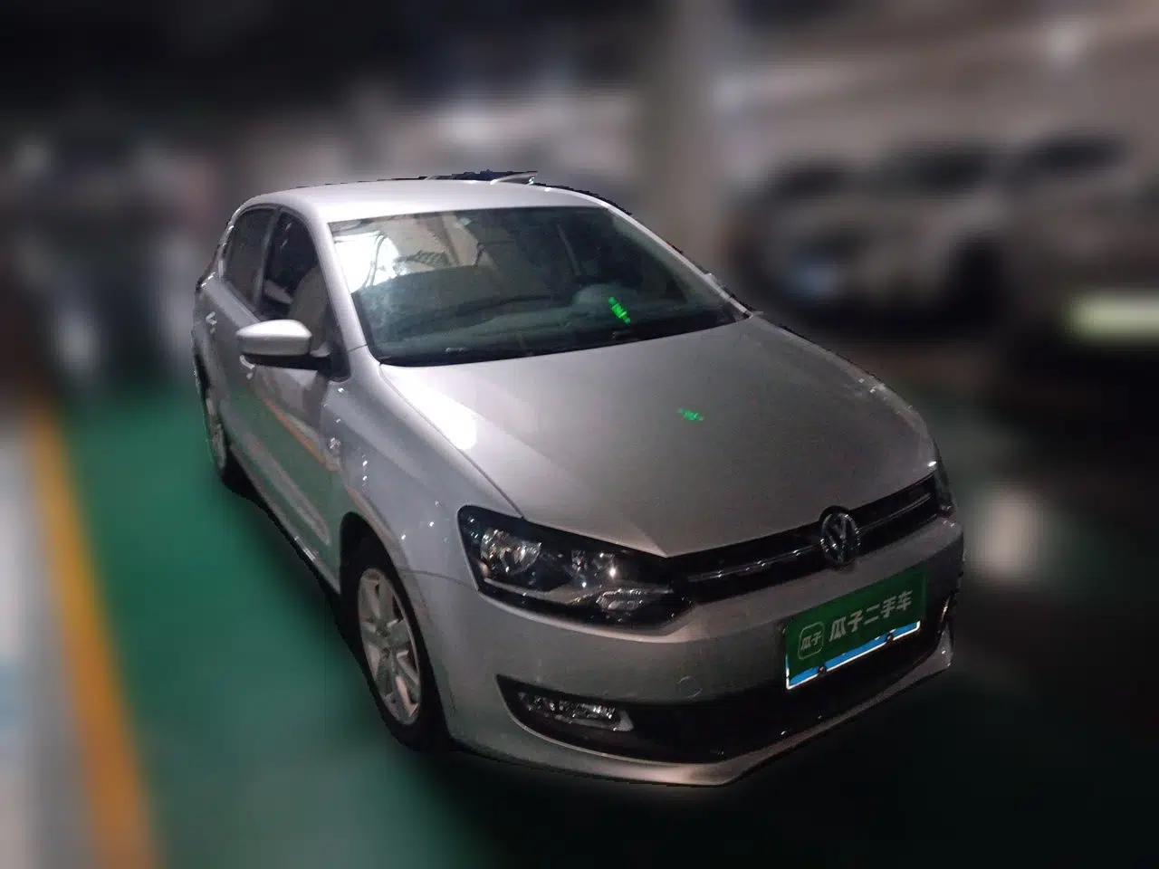 Volkswagen Polo 2013 1.4L Manual Comfort Edition — миниатюра 3