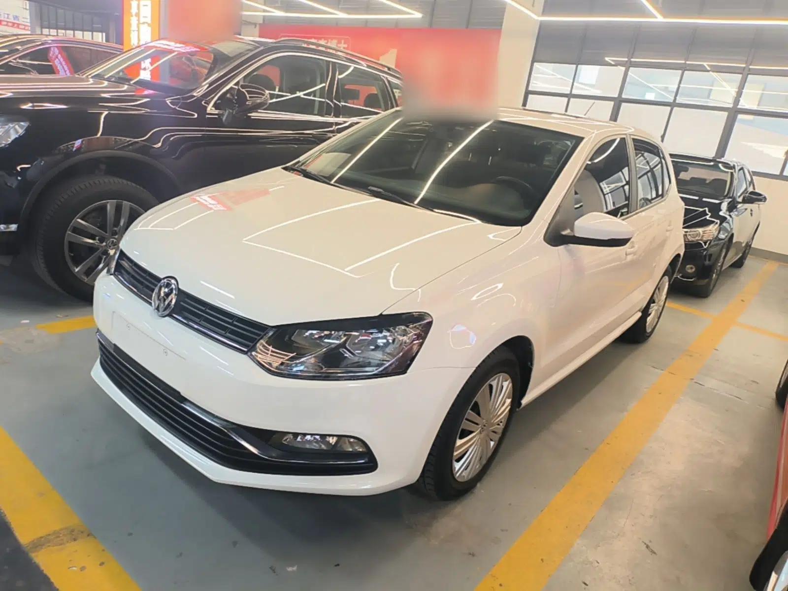 Volkswagen Polo 2016 1.6L Automatic Comfort Model — миниатюра 1