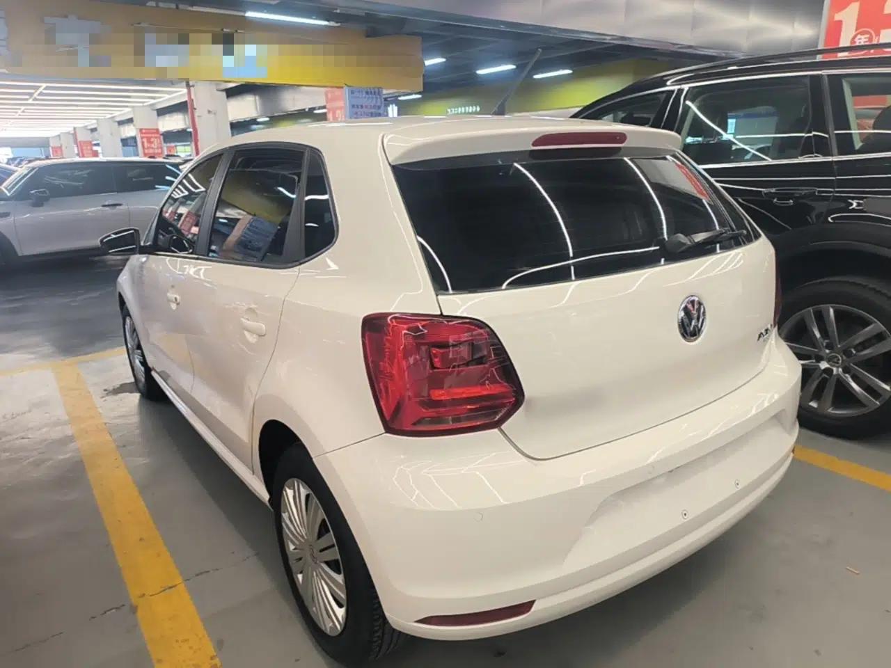 Volkswagen Polo 2016 1.6L Automatic Comfort Model — миниатюра 13
