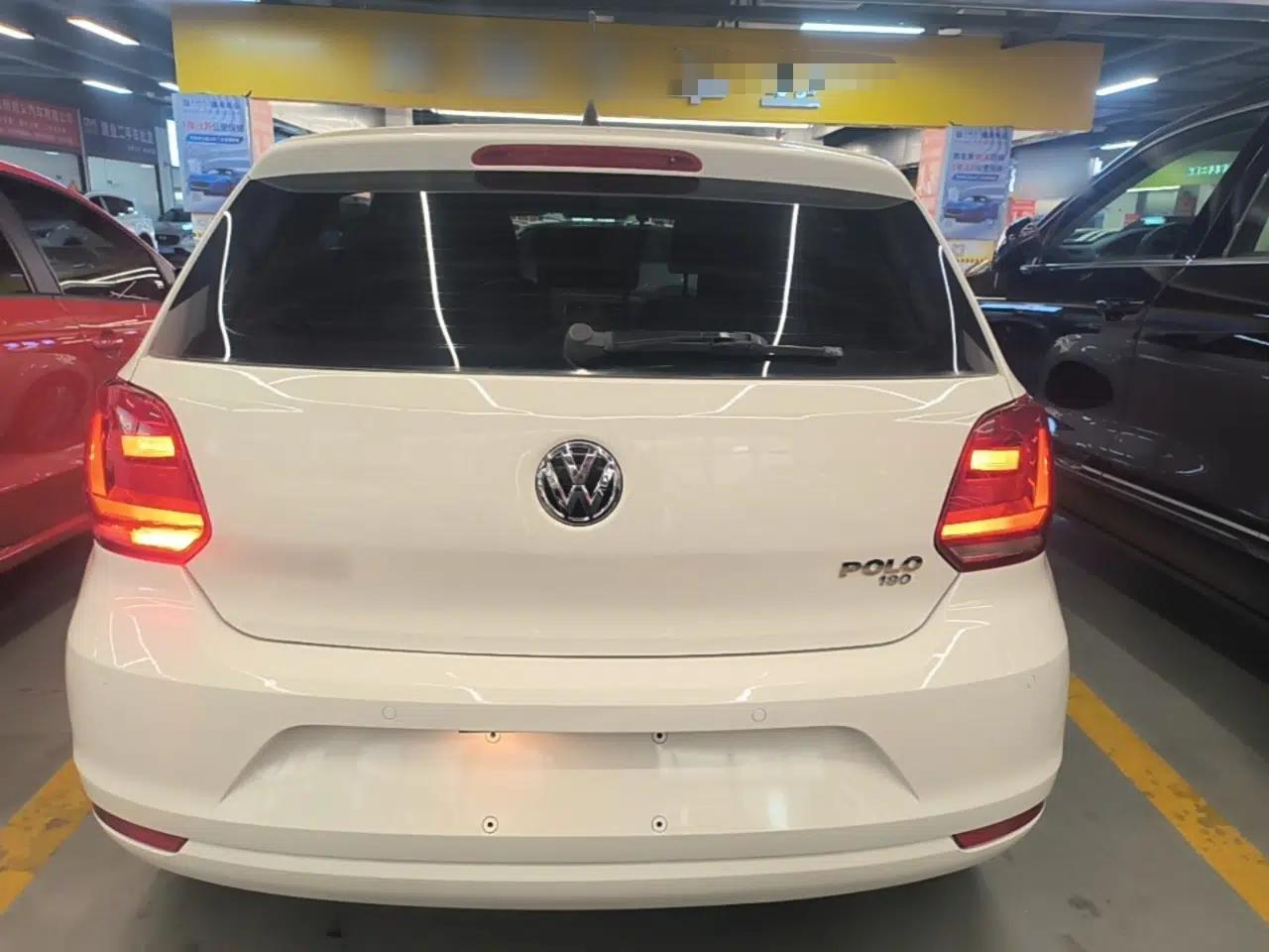 Volkswagen Polo 2016 1.6L Automatic Comfort Model — миниатюра 5