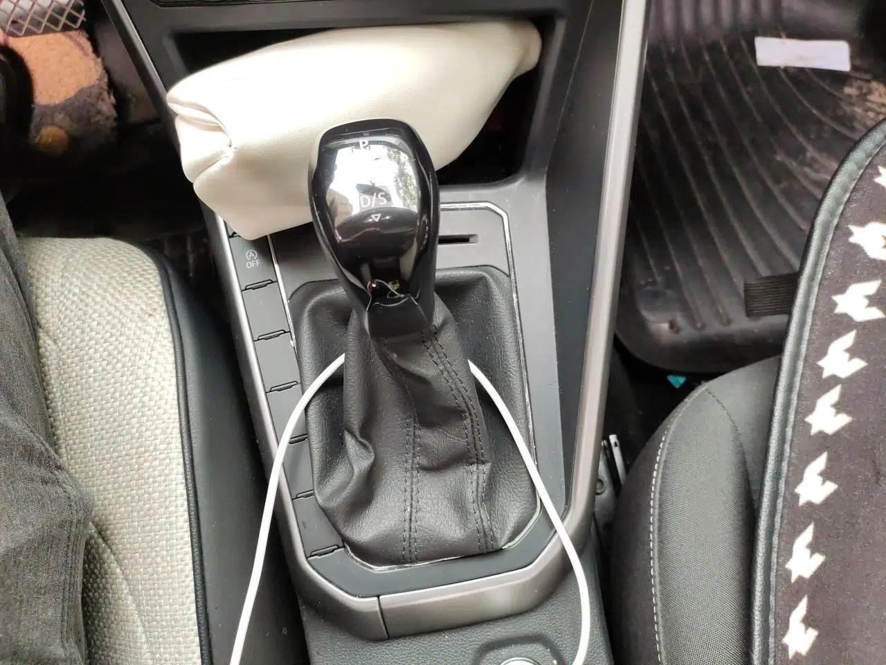 Volkswagen Polo 2019 Plus 1.5L Automatic Panoramic Enjoyment Edition — миниатюра 14