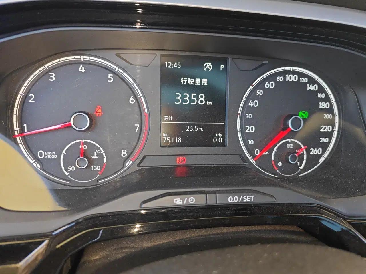 Volkswagen Polo 2019 Plus 1.5L Automatic Colorful Technology Edition — миниатюра 12