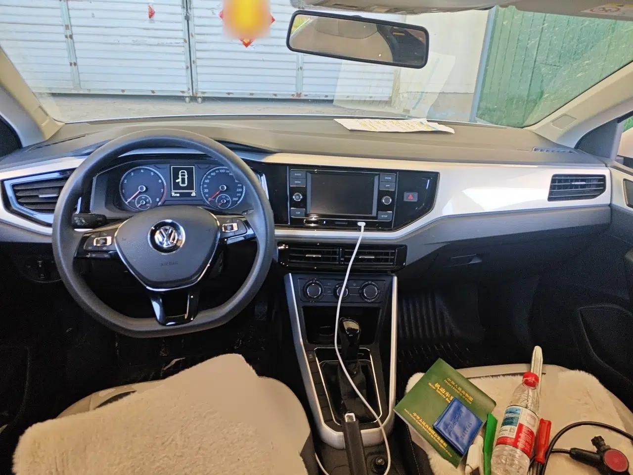 Volkswagen Polo 2019 Plus 1.5L Automatic Colorful Technology Edition — миниатюра 9