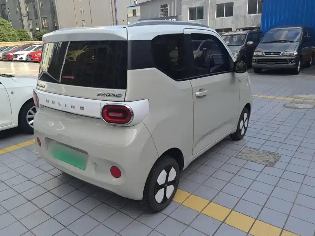 Hongguang MINIEV 2024 Model, Third Generation, 170km/h — миниатюра 7