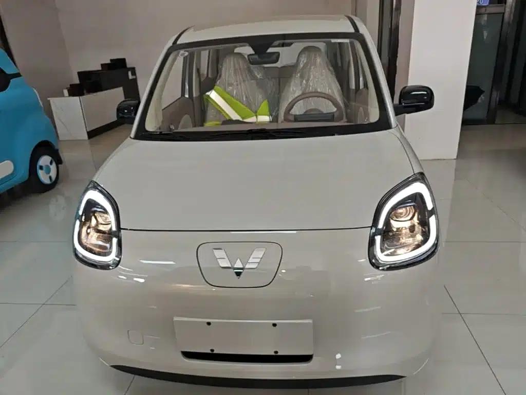 Hongguang MINIEV 2025 Fourth Generation Four-Door Advanced Model — миниатюра 3