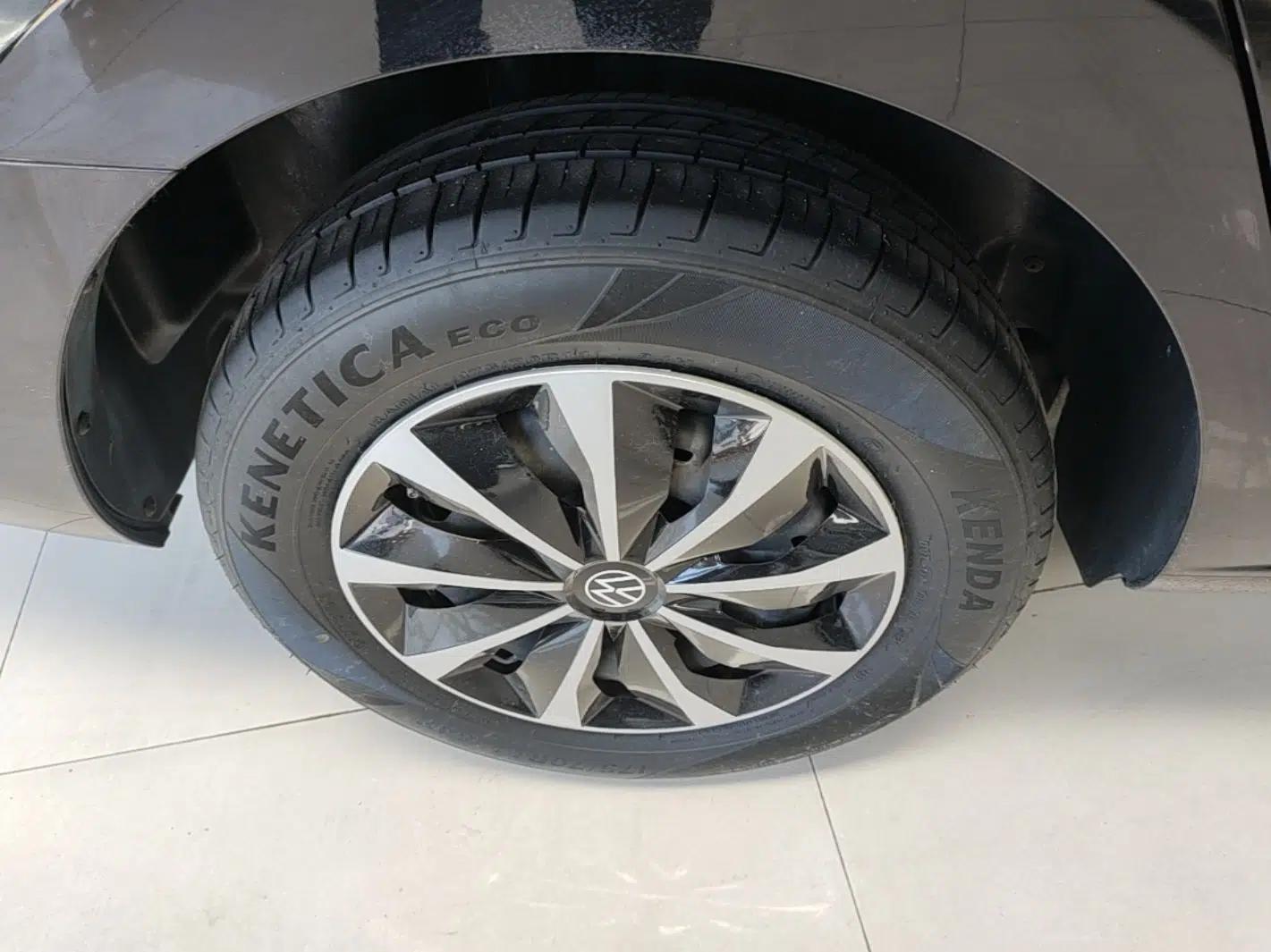Volkswagen Santana 2021 1.5L Automatic Fashion Edition — миниатюра 11