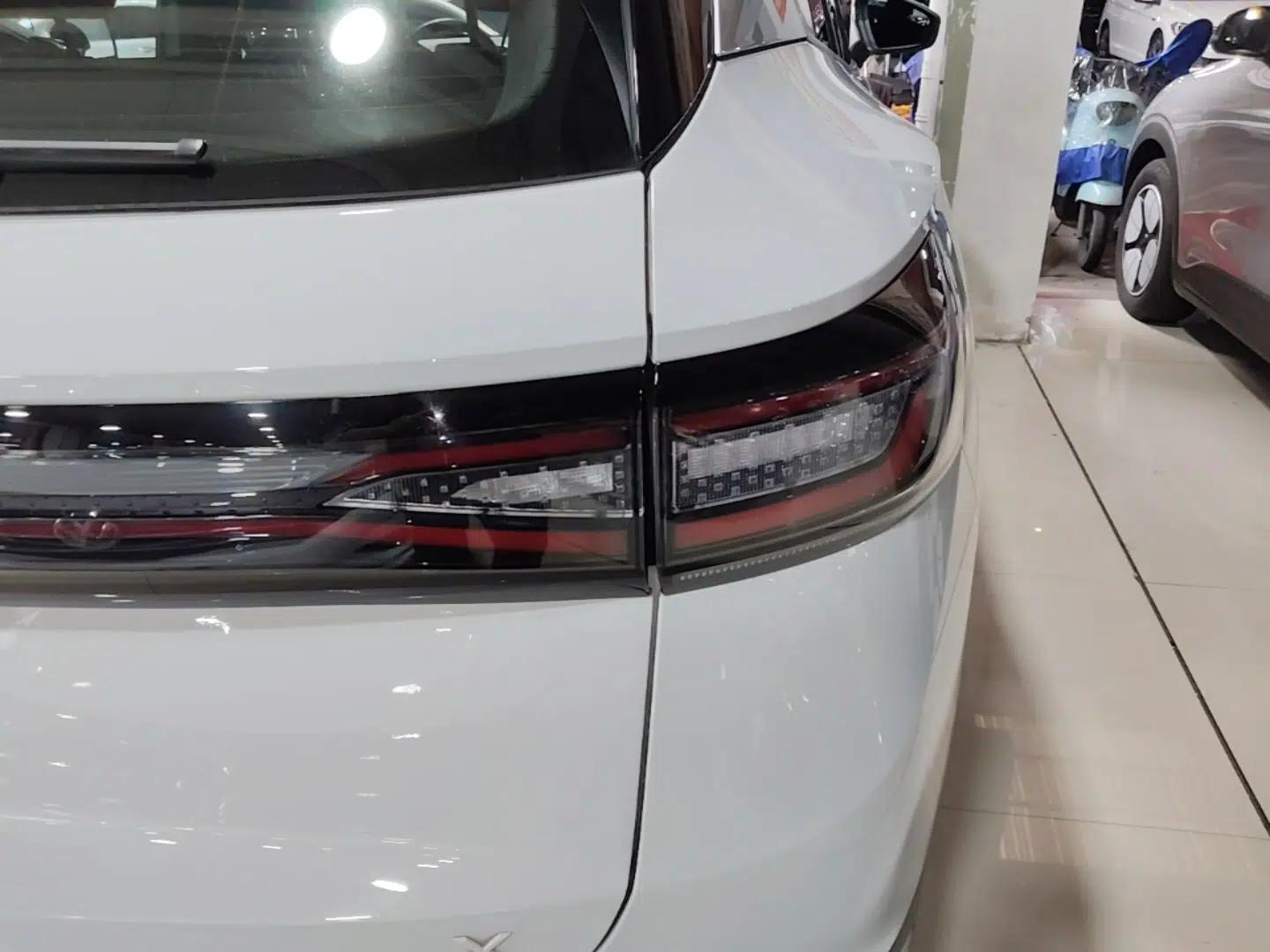 Volkswagen ID.4 X 2023 Pure Smart Edition — миниатюра 9