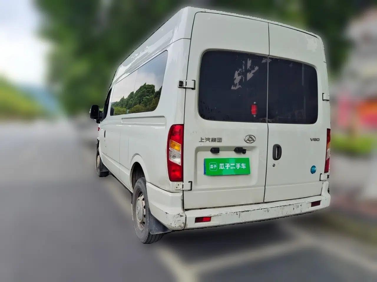 SAIC MAXUS Xintu V80 2021 2.0T Manual Classic Aoyuntong 139 PS Mid-axle Mid-roof 6/7/8/9-Seater — миниатюра 4