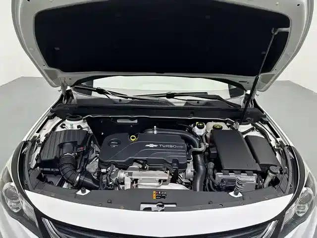 2018 Chevrolet Malibu 530T Automatic Fashion Edition — миниатюра 11