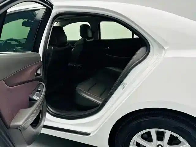2018 Chevrolet Malibu 530T Automatic Fashion Edition — миниатюра 8