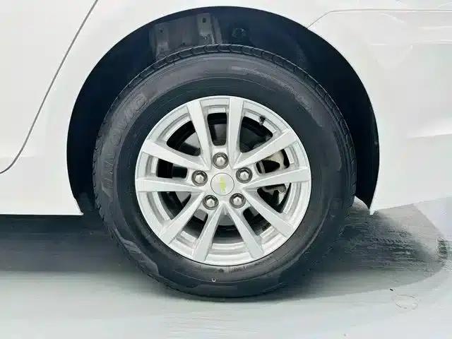 2018 Chevrolet Malibu 530T Automatic Fashion Edition — миниатюра 10