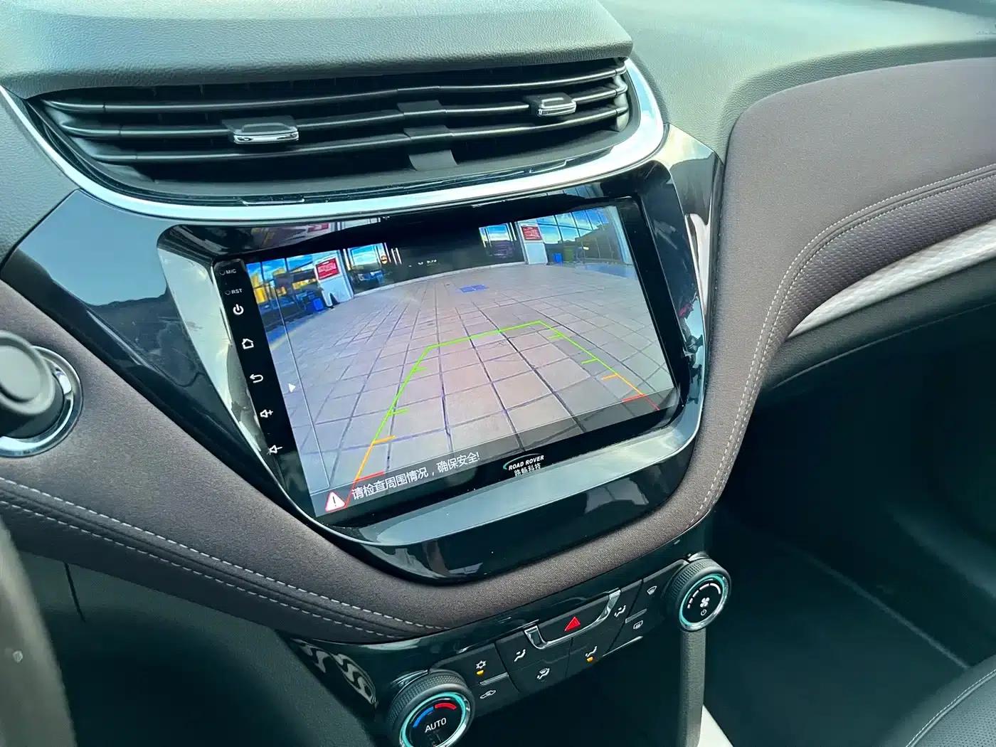 2018 Chevrolet Malibu 530T Automatic Fashion Edition — миниатюра 14
