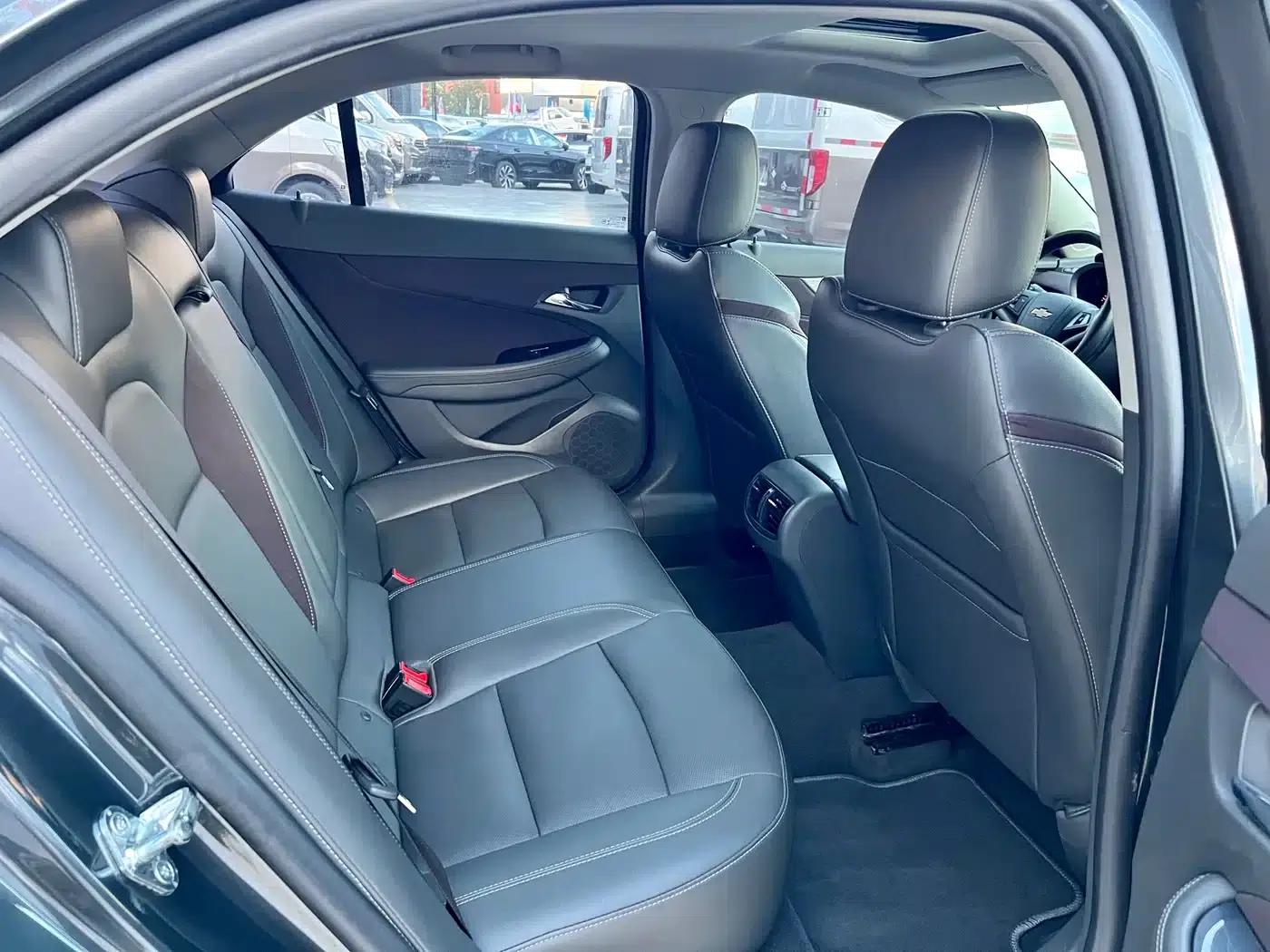 2018 Chevrolet Malibu 530T Automatic Fashion Edition — миниатюра 17