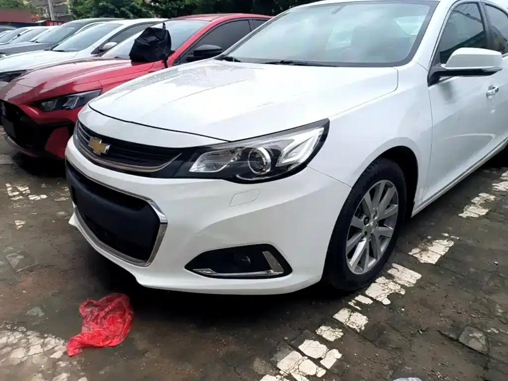 2017 Chevrolet Malibu 1.5T Automatic Luxury Edition — миниатюра 1