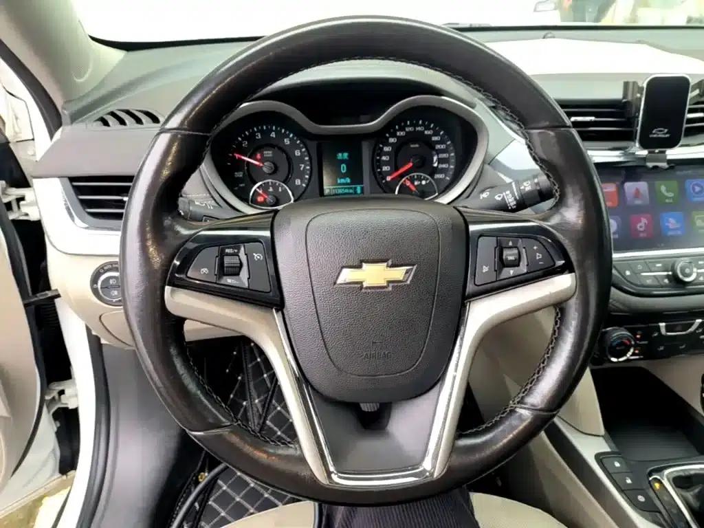 2017 Chevrolet Malibu 1.5T Automatic Luxury Edition — миниатюра 11